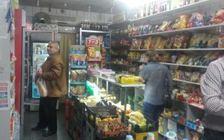 Cedez spatiu si afacere din mers  pe bld. Liviu Rebreanu 6 - Minimarket cu societate sau fara. - Poză 3