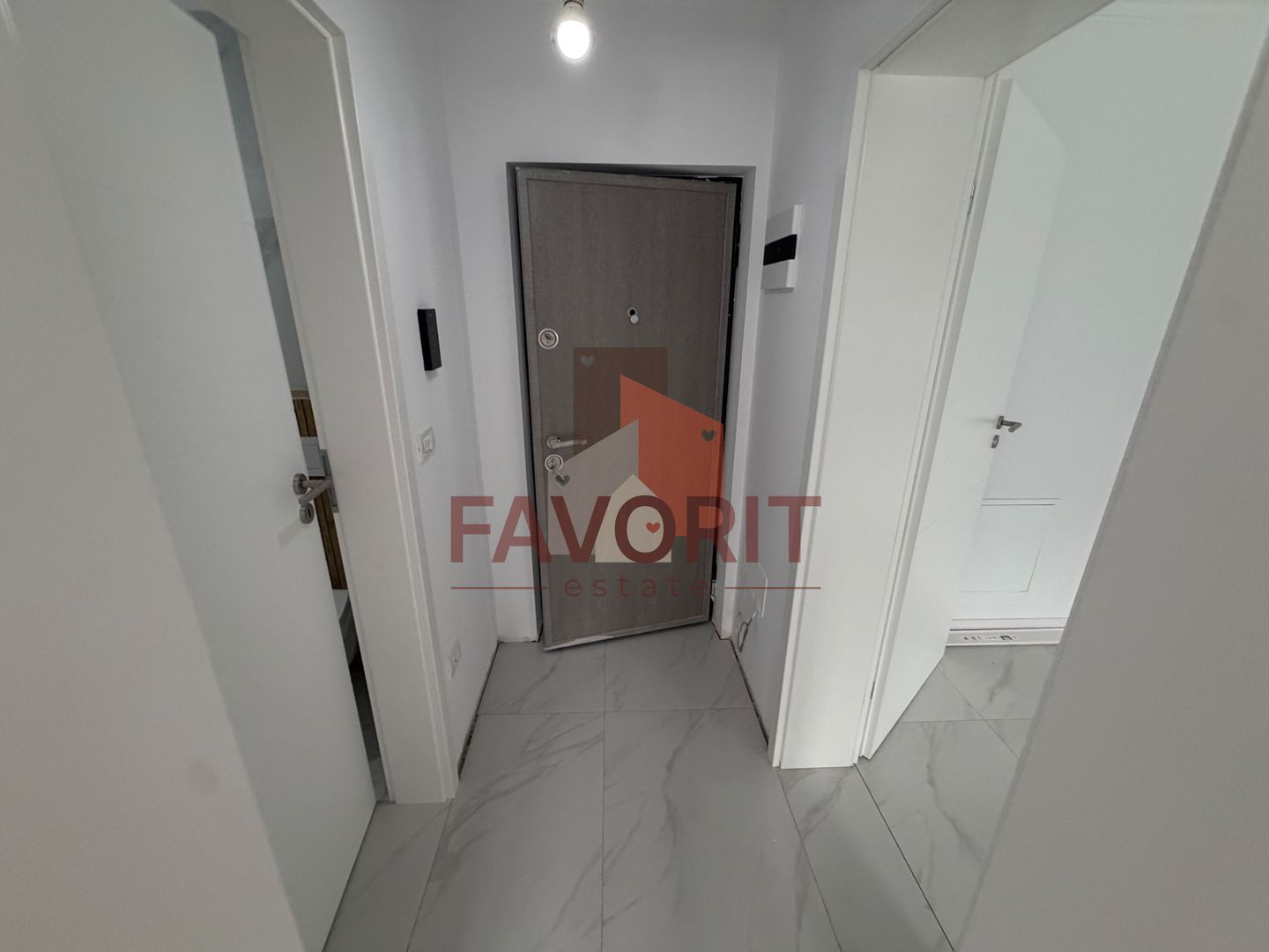 Disponibil imediat. Strada asfaltata. TVA 21% inclus in pret - Poză 5