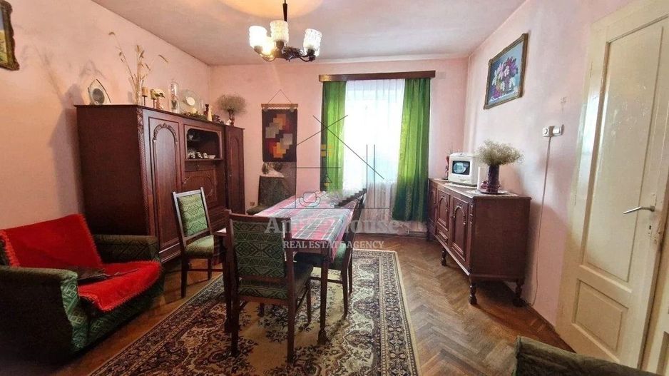 Casa individuala solida, 176 mp utili, 530 teren in cartierul Andrei Muresanu - Poză 1