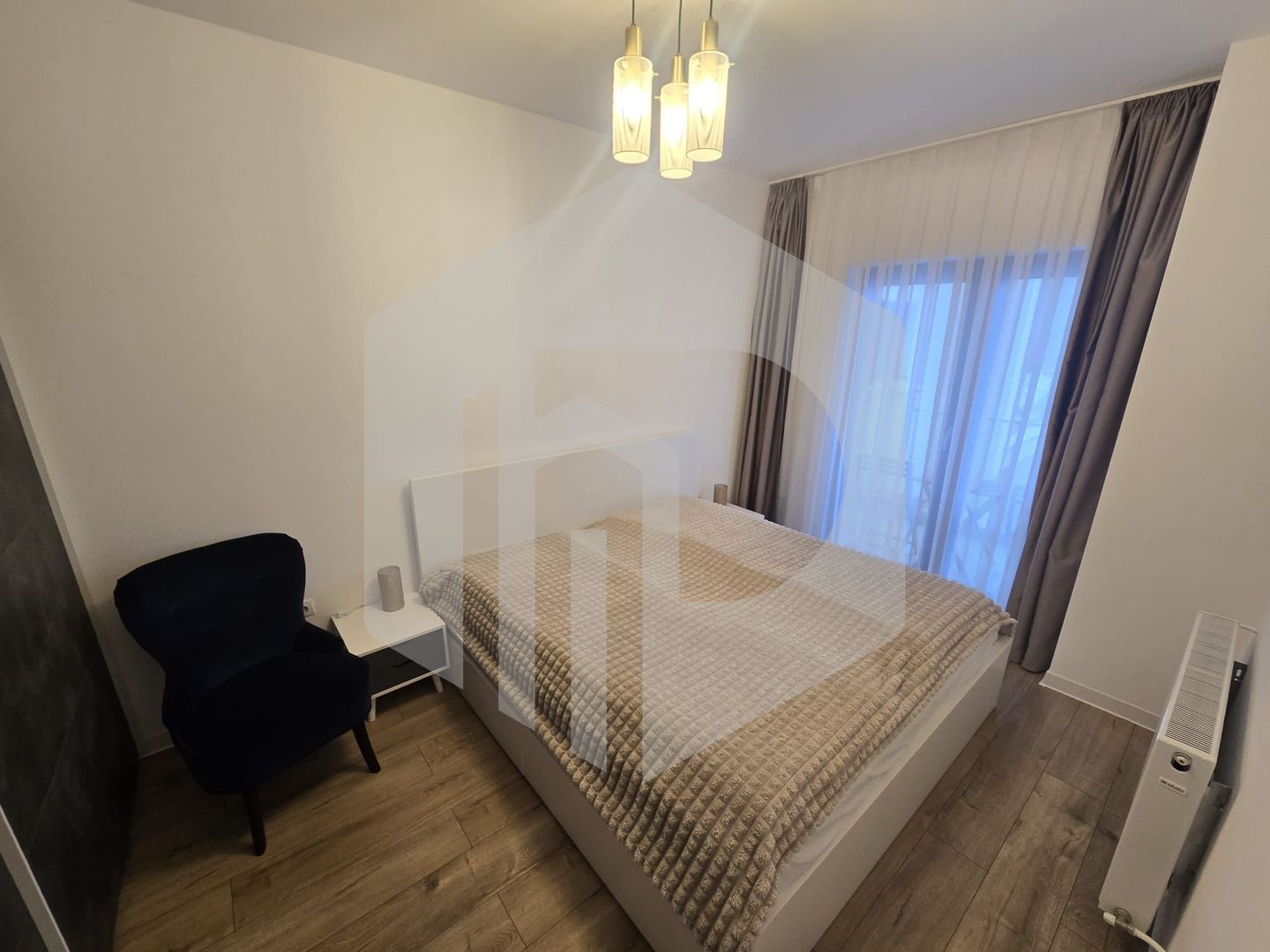 Apartament modern mobilat Garden City - Poză 1