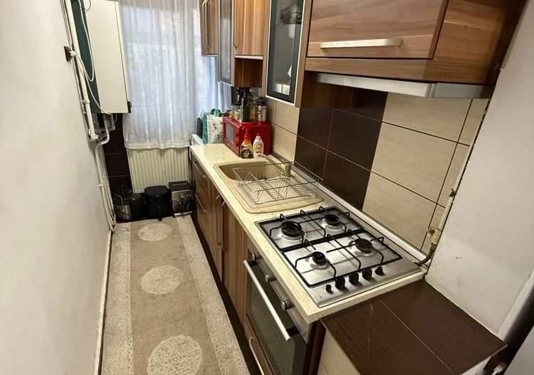 BRASADAS vinde ap 2 cam etaj 4/4 in Micro 15. - Poză 2