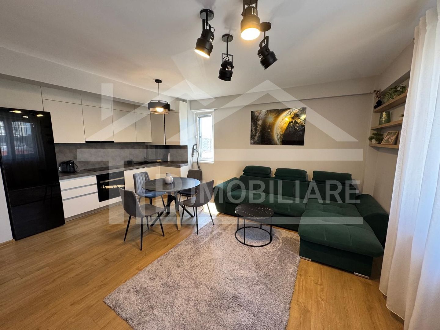 Apartament cu 2 camere, 55mp,  parcare, Zona Tudor - Poză 1