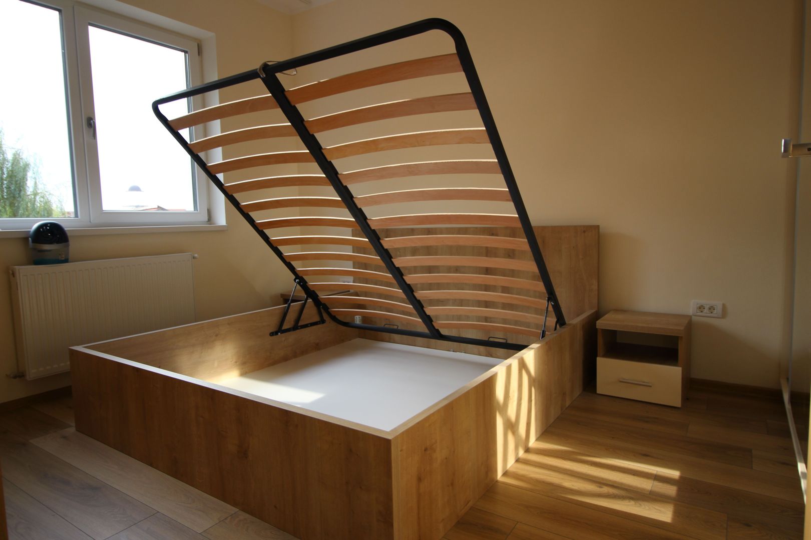 APARTAMENT DEOSEBIT - Poză 5