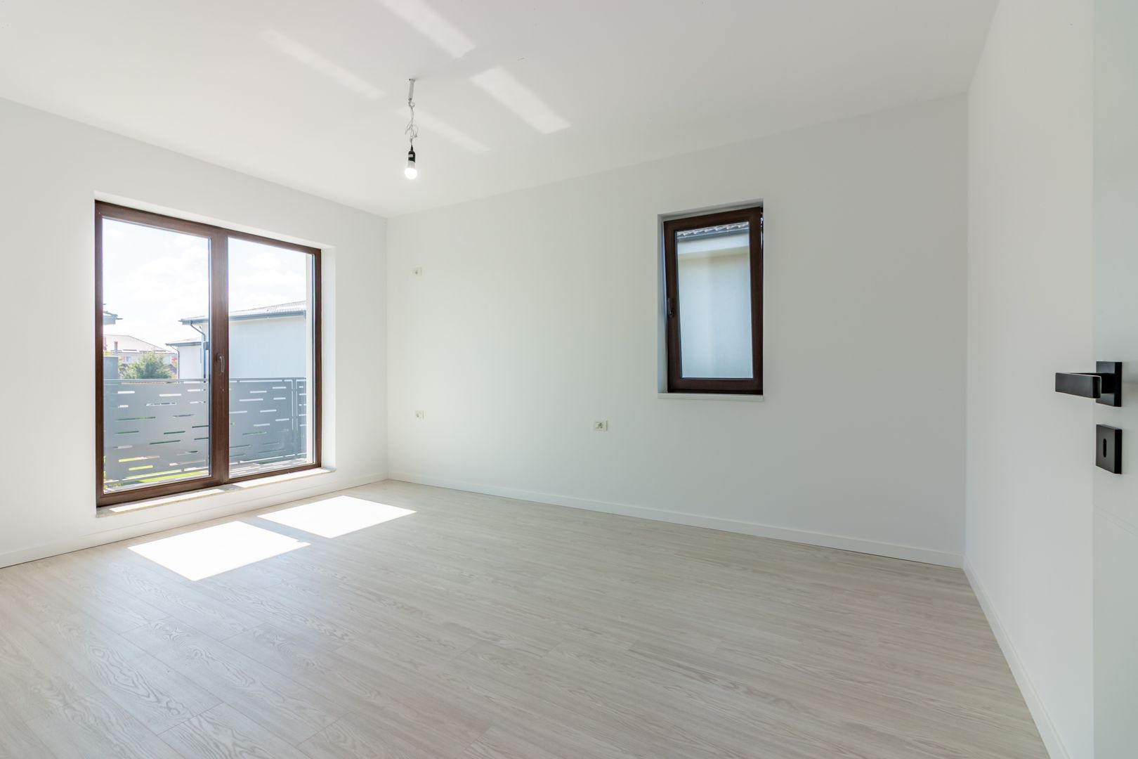 Casa/Vila 4 camere de vânzare în Corbeanca – casă nouă, zonă rezidenți - Poză 8
