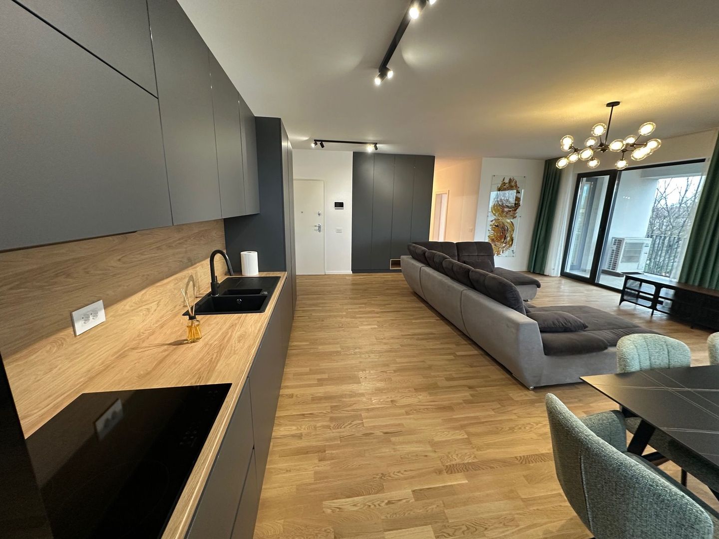 Apartament 4 camere - 115mp suprafata utila - Poză 3