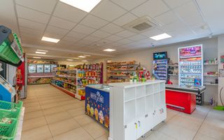 Spatiu comercial de vanzare cartier Tractorul (zona noua) - Poză 12