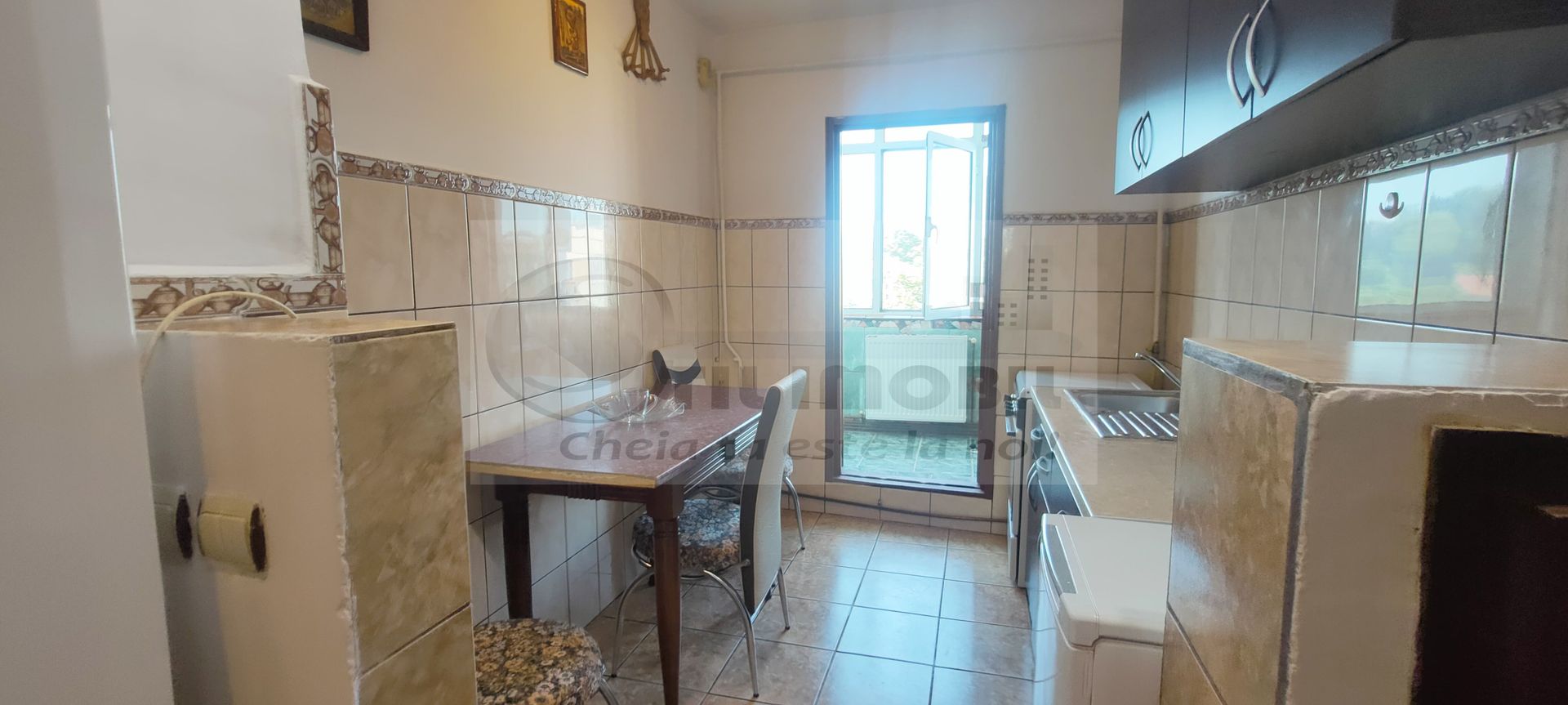 APARTAMENT 2 CAMERE DECOMANDAT PODU DE FIER UMF - Poză 2