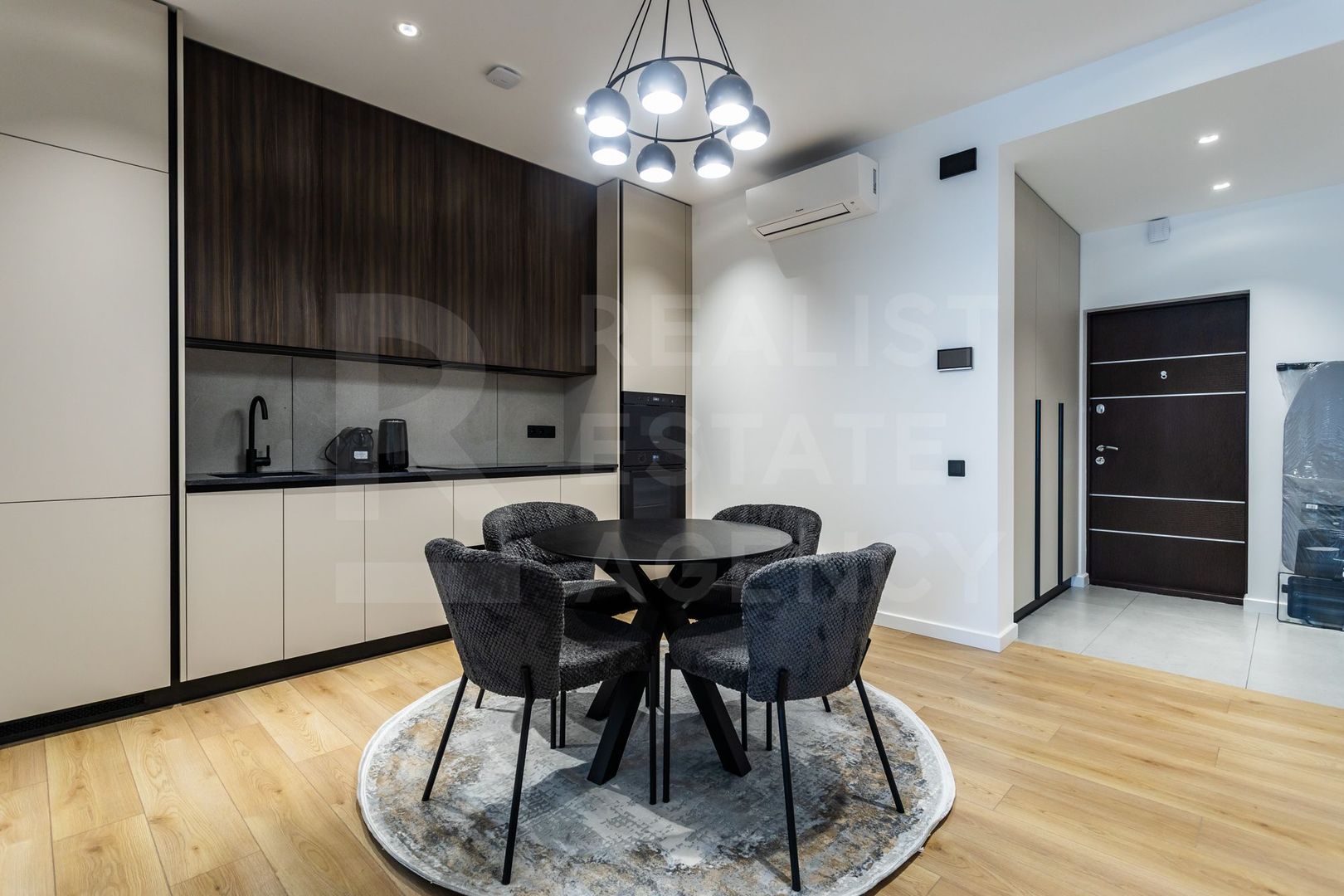 Chirie apartament, 2 camere, str. Mitropolit Varlaam, Centru - Poză 1