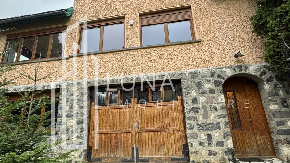 De inchiriat vila cu priveliste spectaculoasa - ideal spatiu comercial - Poză 1