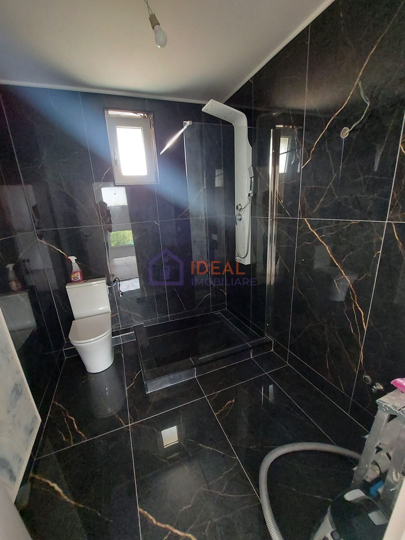 Casa Individuala LA CHEIE cu 250 mp utili, zona Strand - Poză 19