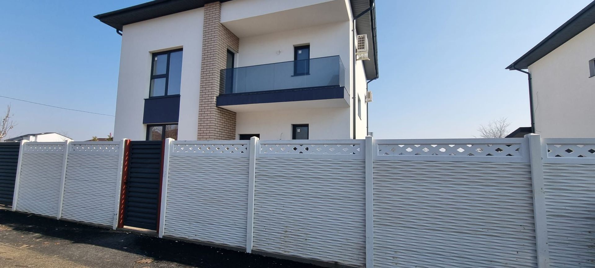 Vilă Individuală cu 700 mp Teren și Mansardă Amenajată - Poză 23