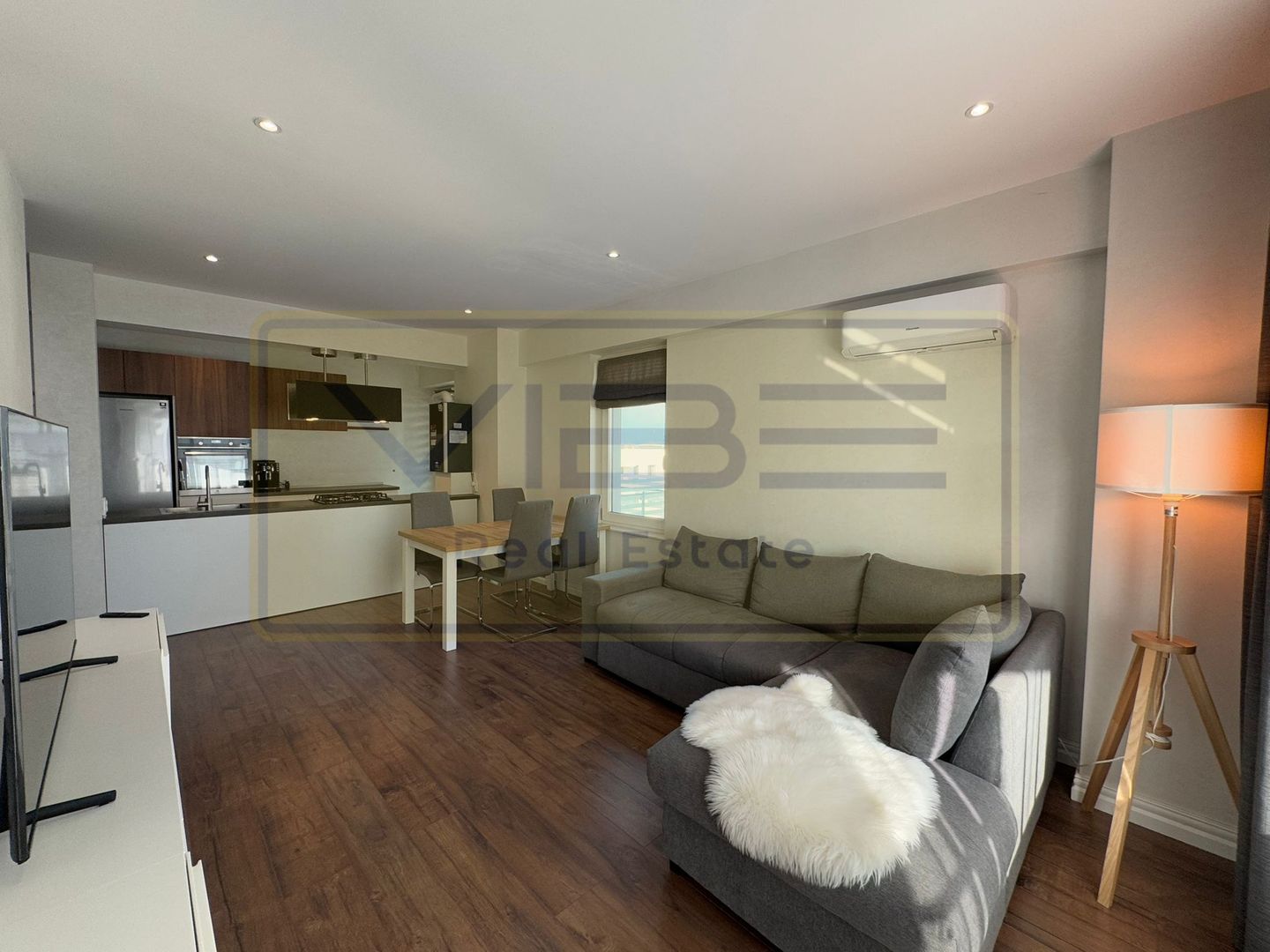 Apartament 2 camere + posibilitate 2 locuri parcare Copou - Royal Town - Poză 7