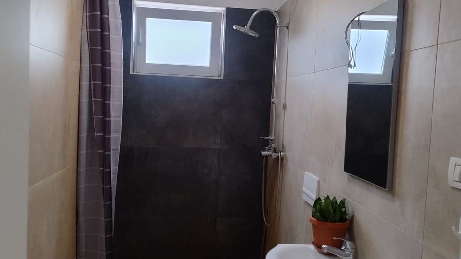 Casa pe parter in Bucovat - Poză 5