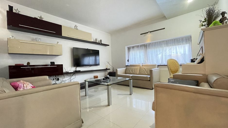 Casa de vanzare in zona Torontalului - Poză 3