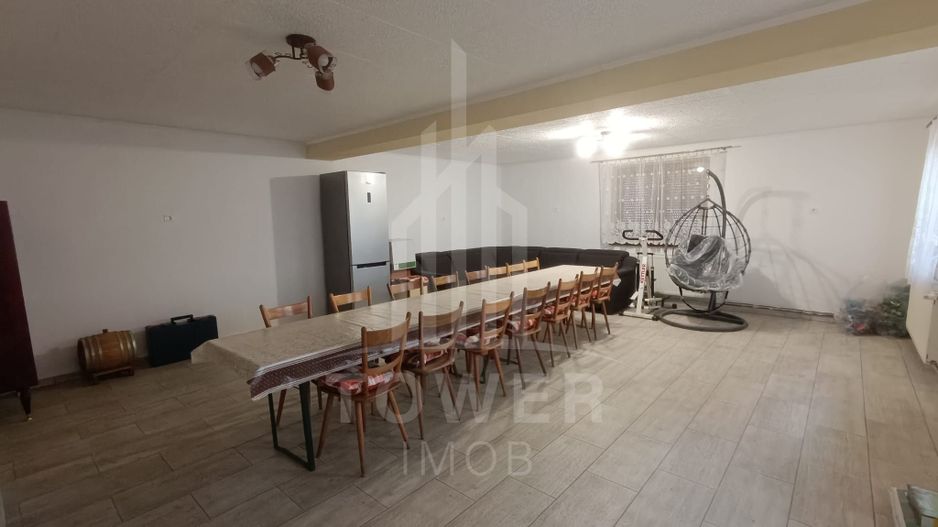 Casă de vânzare în satul Roșia cu vedere panoramică spre Munții Făgăras - Poză 2