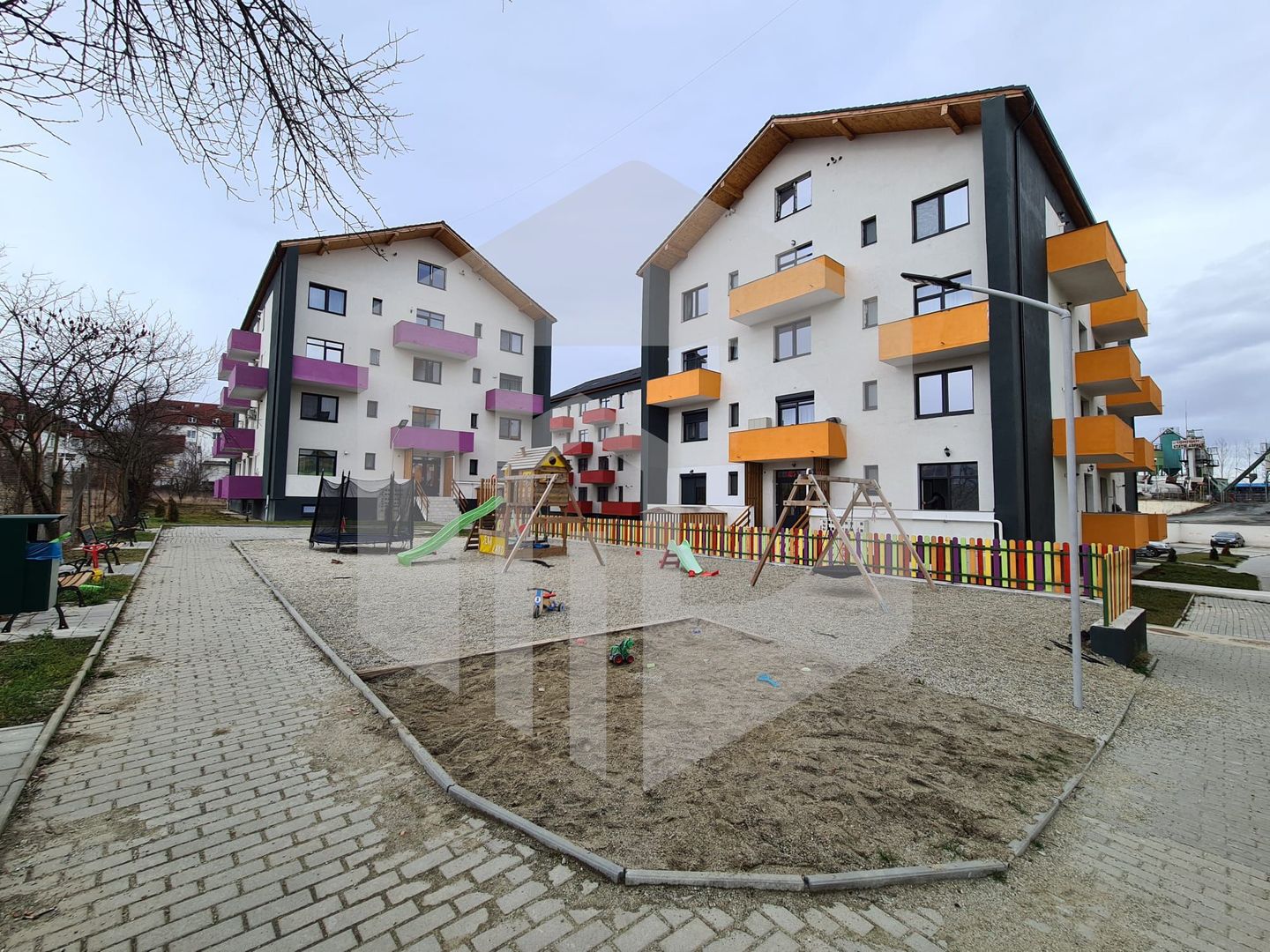 str. Alba Iulia-Metro | LA CHEIE | TOTAL DECOMANDAT | Turnisor - Poză 6