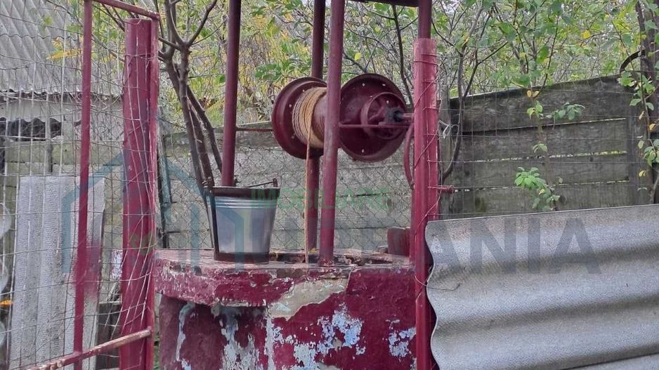 Teren intravilan 2.651 m² în Focuri, Iași – casă veche (1968) pe proprietate, ideal pentru demolare sau renovare - Poză 4