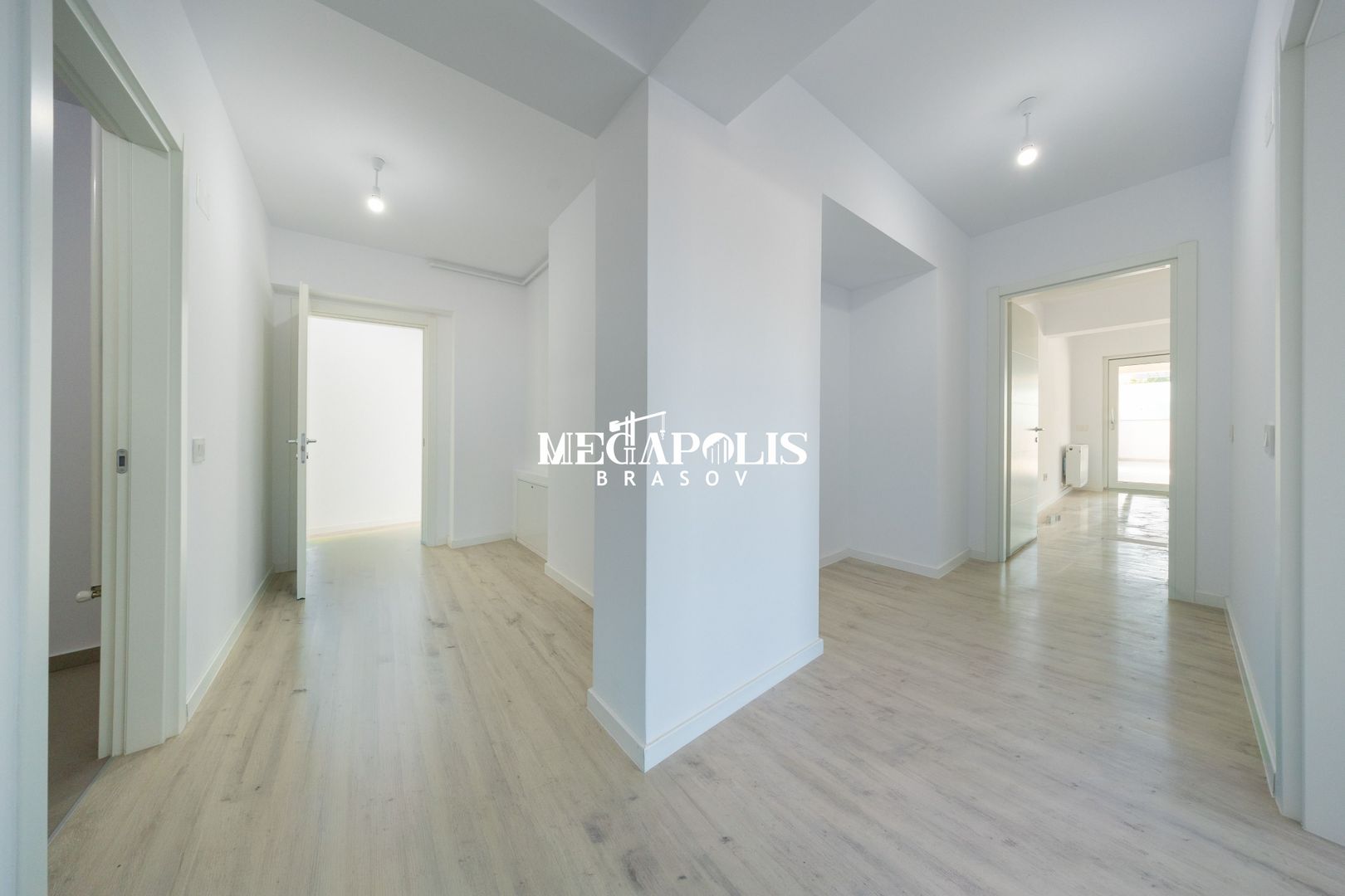 Penthouse 4 camere, 131 mp, panoramă munți și Tâmpa - Poză 11