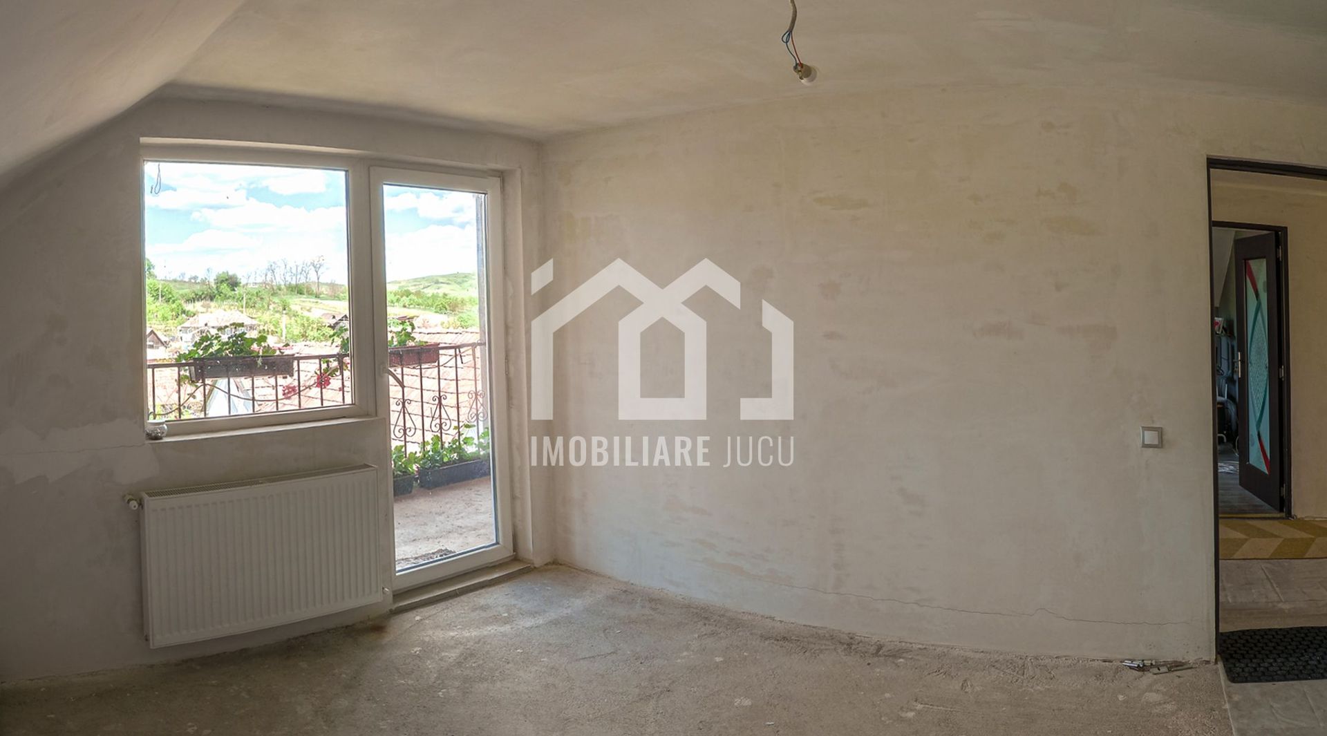 Casă familială spațioasă în Visea, comuna Jucu - Poză 12