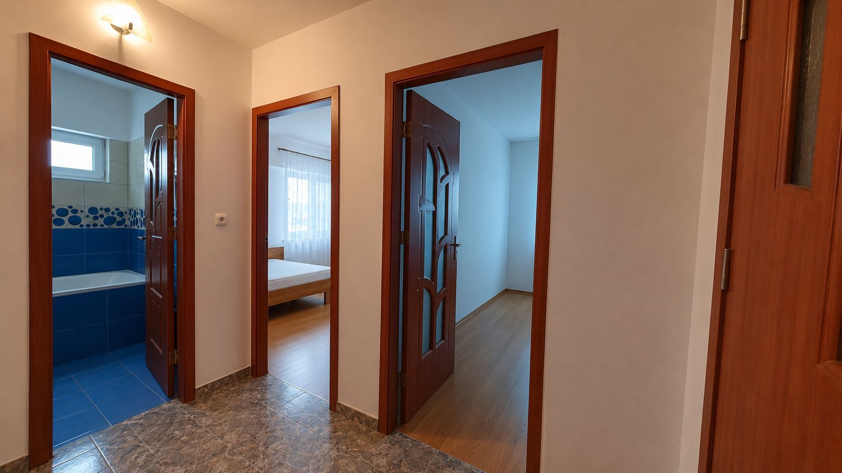 Apartament 3 camere, etaj 7, decomandat, zona TRAIAN - BCR; - Poză 5