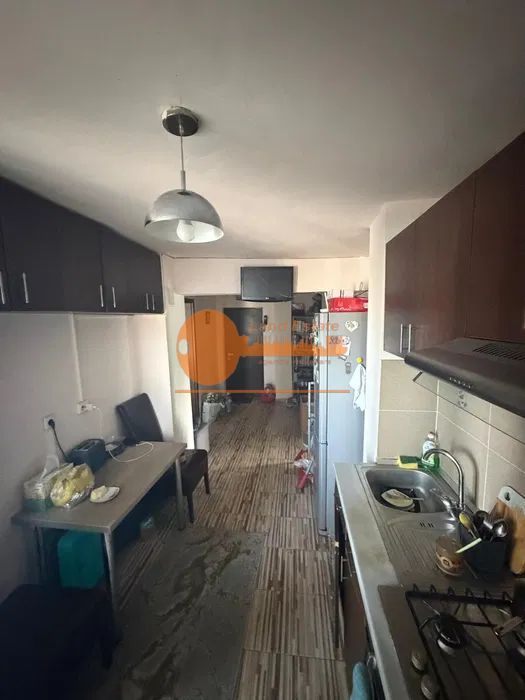 Apartament cu 3 camere 9 minute pana la Metrou Crangasi - Poză 1