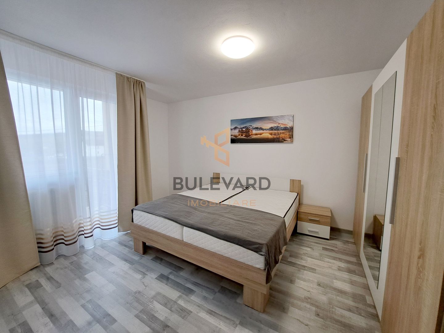 Apartament 3 camere, parcare! - Poză 1
