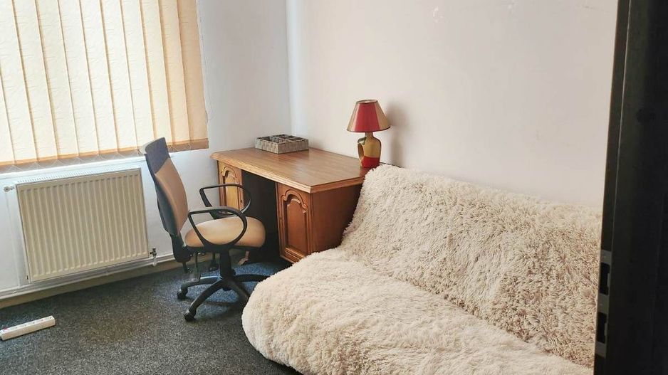 Apartament mobilat3 camere-Tractoru - Poză 15