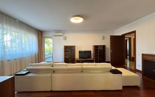 APARTAMENT ULTRACENTRAL CU 4 CAMERE LA INCHIRIERE - Poză 2