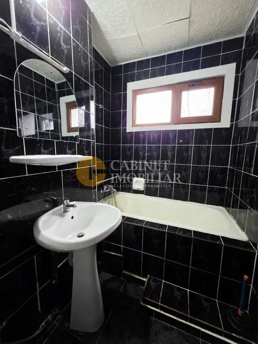 Apartament 2 camere Podu Roș 68mp - Poză 6