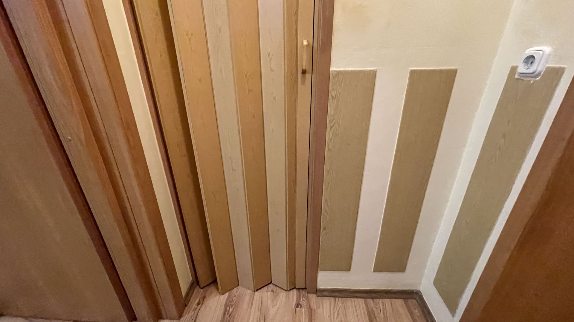 Apartament 2 camere,bloc reabilitat in zona -Torontalului - Poză 11