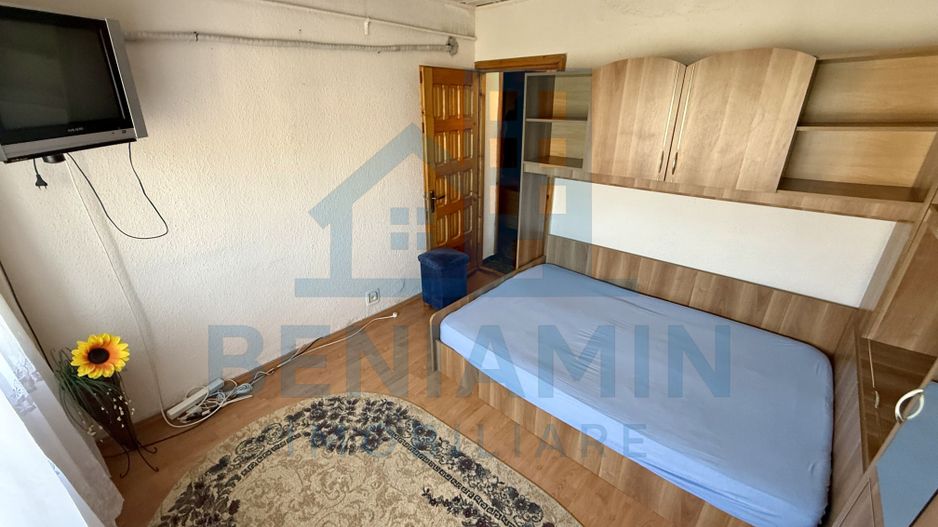 2 camere decomandat Sarari 54mp Piscina Sanziana mobilat utilat - Poză 3