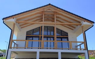 Vilă chalet modern cu perete panoramic de sticlă - Livezeni, Mureș - Poză 3
