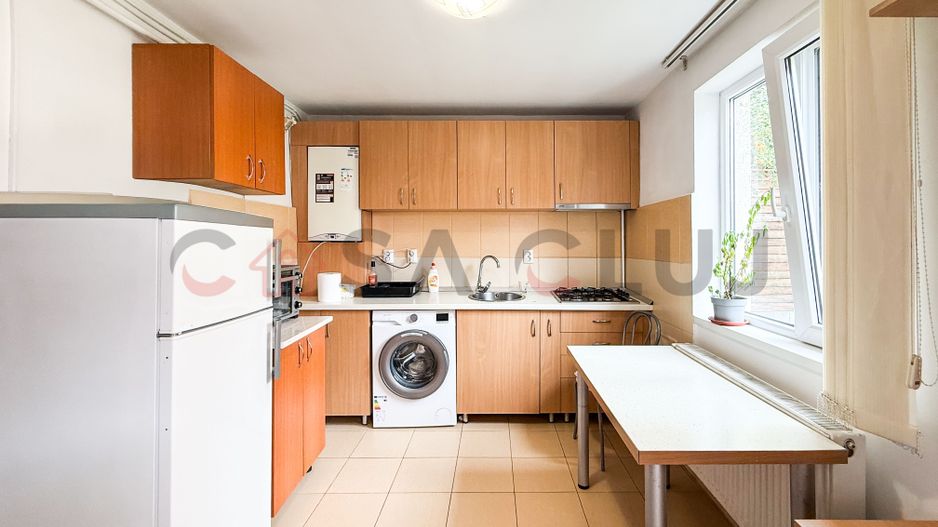 Apartament la casa cu curte si 2 locuri de parcare,Marasesti - Poză 5