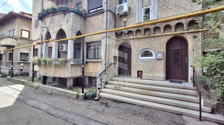 Apartament 2 camere de vânzare – zonă centrală, București - Poză 1