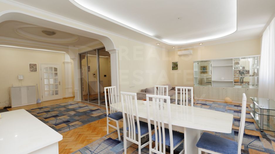 Chirie, apartament, 3 camere, str. 31 August 1989, Centru - Poză 2