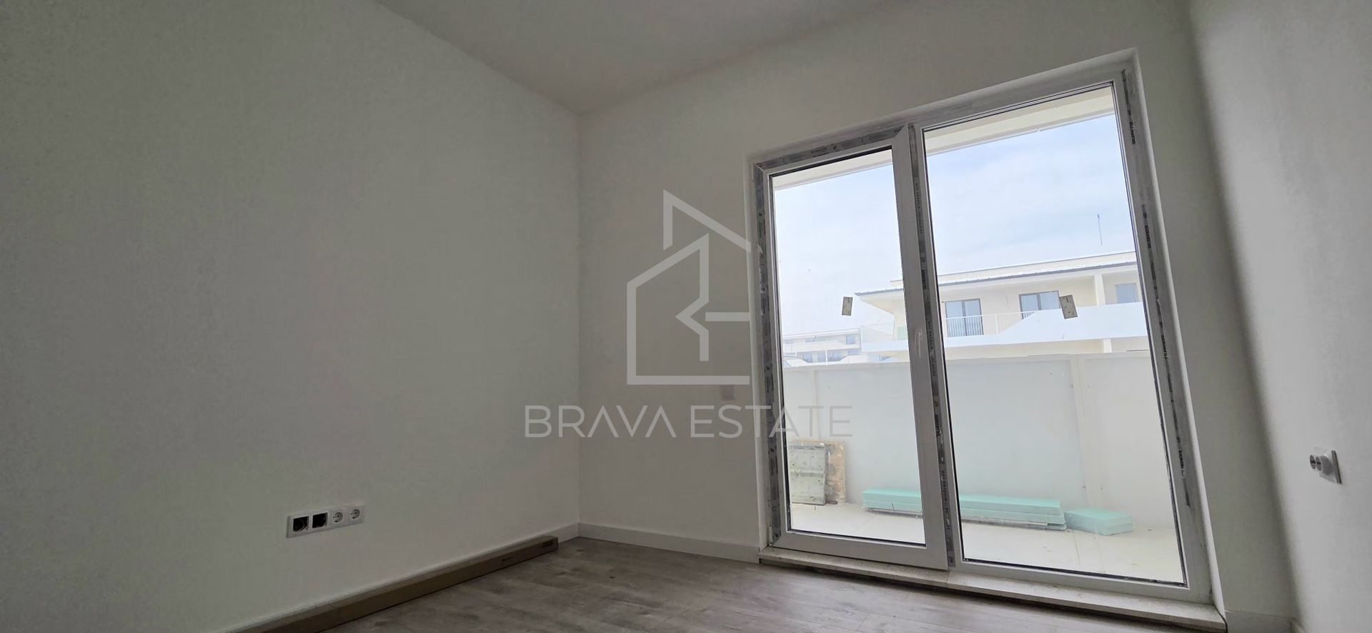 Apartament 3 camere, terasa, garaj subteran, zona Eroilor, Florești - Poză 12