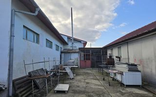 Se oferă spre vânzare / închiriere clădire cu spațiu comercial - Poză 9