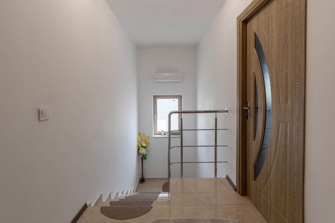 Renunta la Apartament- Descopera Avantajele unei Case Duplex in Mosoaia! - Poză 9