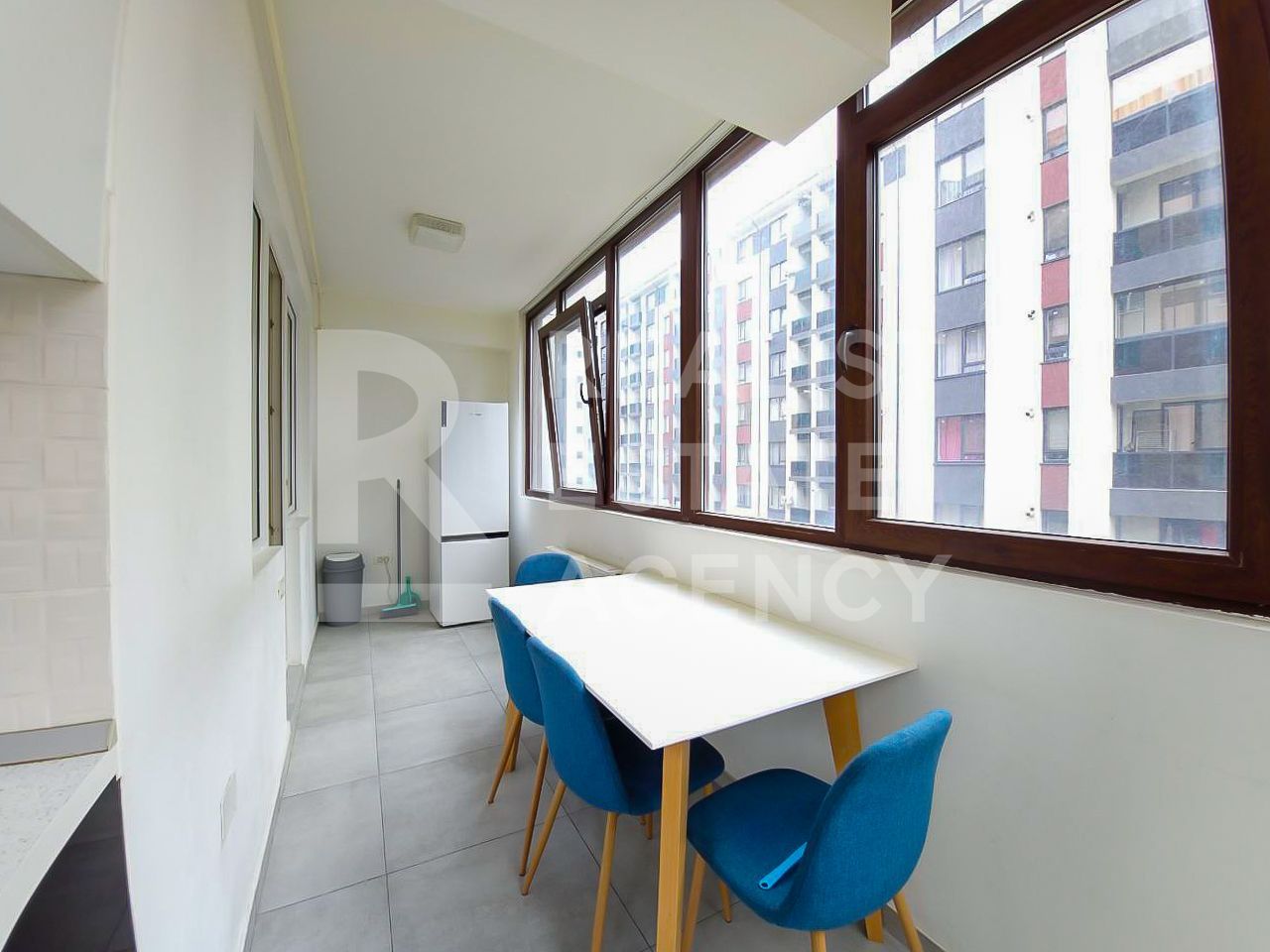 Vânzare, apartament cu 3 camere în zona Militari Residence - Poză 4