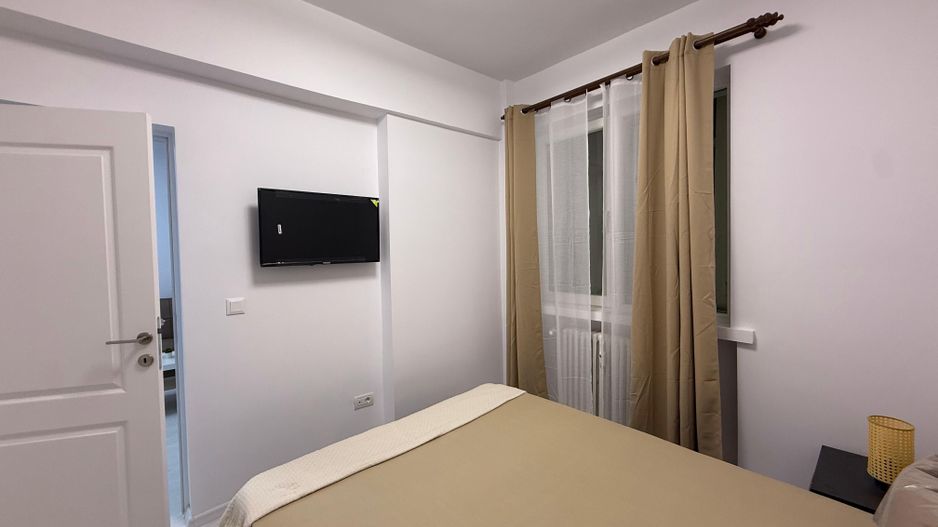 Apartament 2 camere renovat la 2 minute de Metrou Gara de Nord - Poză 3