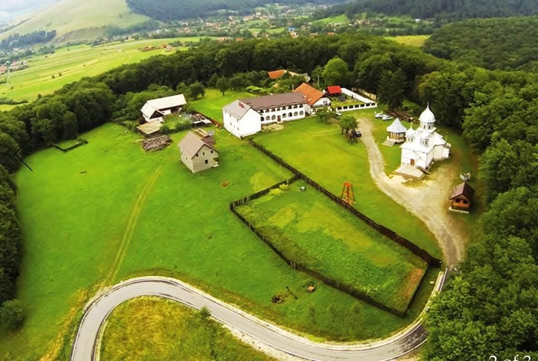 Teren intravilan Marcus,jud Covasna - Poză 6