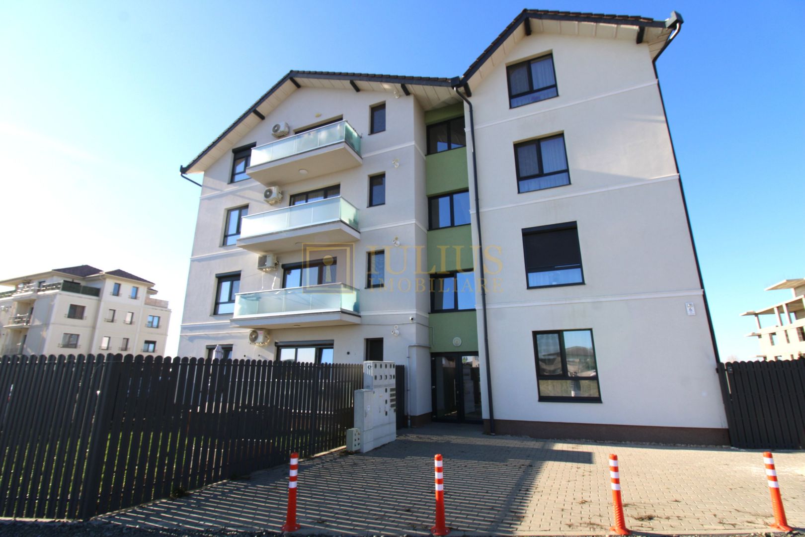 Dumbravita, 3 camere, 2 bai,  Pet-friendly - Poză 1