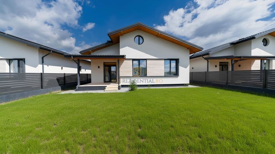 Casa cu 4 camere, Frumusani, panouri solare, pompe caldura - Poză 1