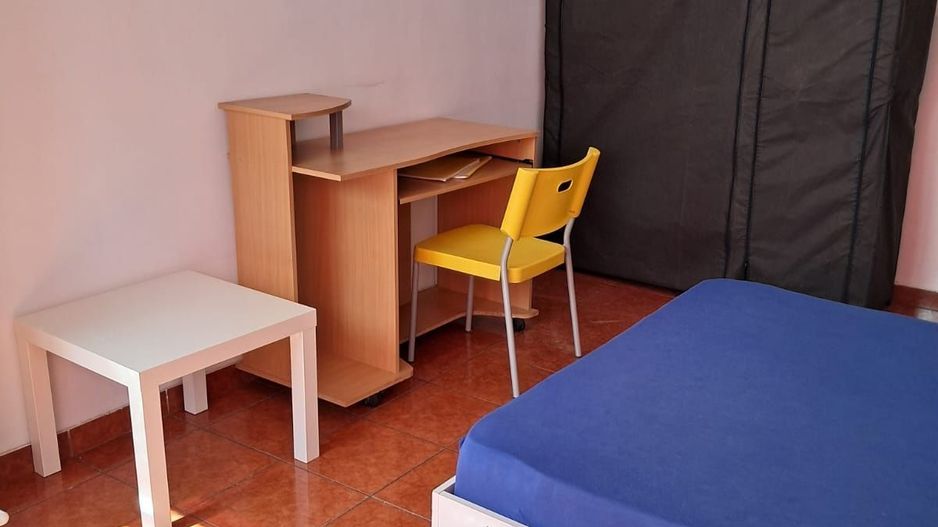 De inchiriat apartament 3 camere zona Gorjului/Lujeurului - Poză 2