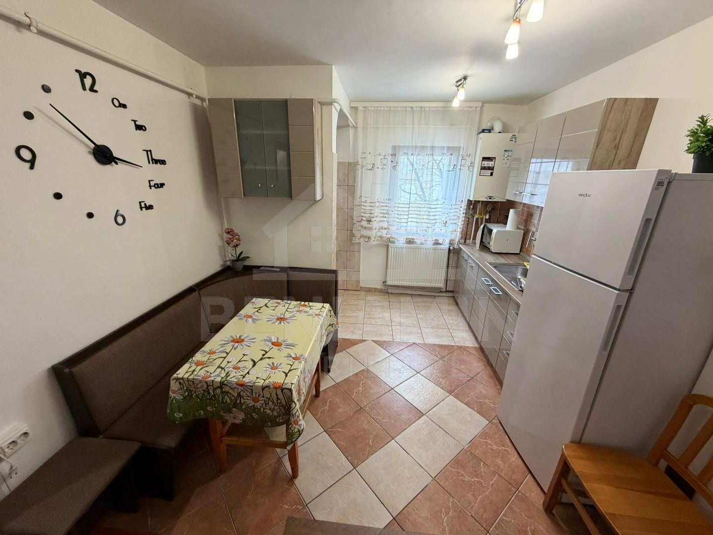 2camere deco-Sara-Medicina-Spital nr1-centrala-apa separat-et 3-liber - Poză 3