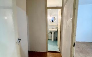 Apartament cu 3 camere, pregatit pentru renovare in Zorilor - Poză 8