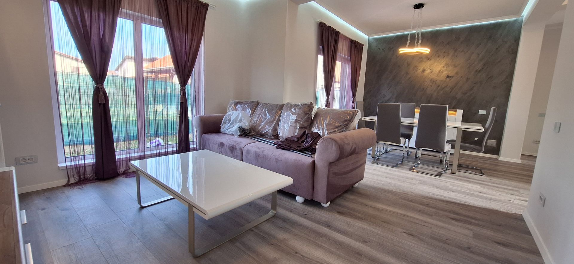 Duplex superb despartit prin garaj - Poză 22