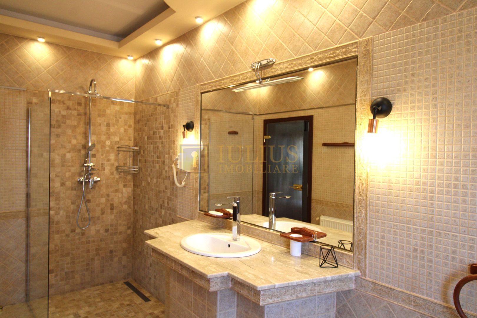 Casă individuală – Dumbrăvița, mobilata si utilata, spatii generoase. - Poză 20