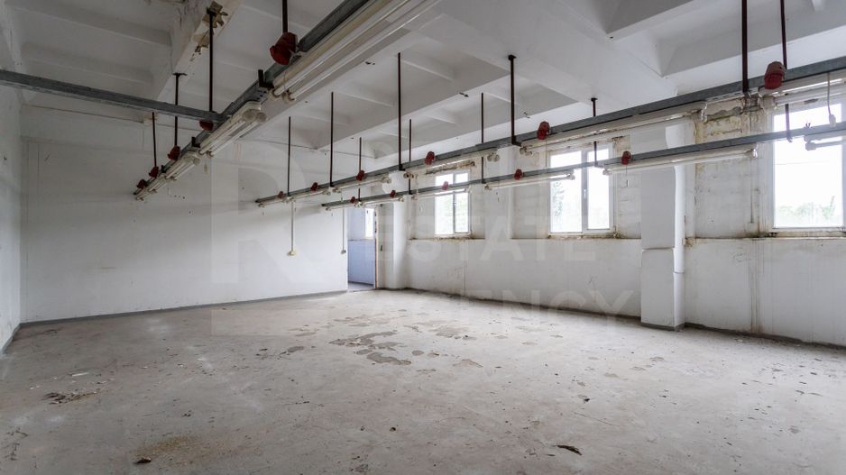 Vânzare complex industrial / depozit în ZEL Ungheni - Poză 10