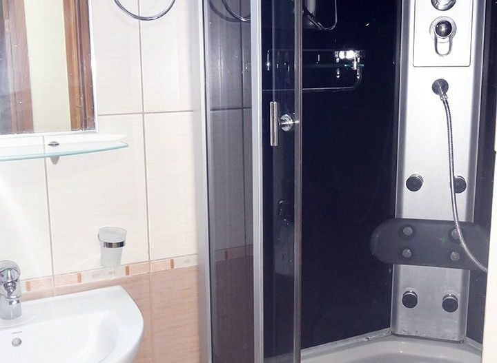 Apartament de inchiriat pe Faleza Dunarii - 3 camere, 105 mp, parter - Poză 14